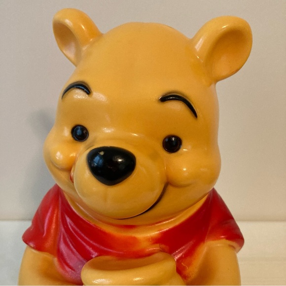 Vintage 1970’s Sears Winnie the Pooh Blow Mold Coin Bank Walt Disney Production - Picture 2 of 9